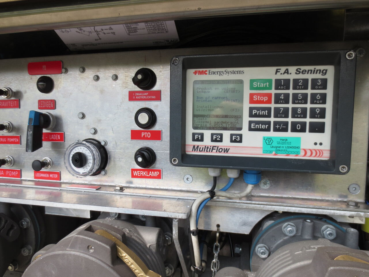 VOLVO FM - Camion cisternă: Foto 2 VOLVO FM - Camion cisternă: Foto 2