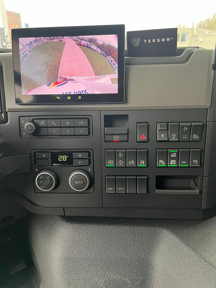 VOLVO FM380 - Camion cisternă: Foto 4 VOLVO FM380 - Camion cisternă: Foto 4