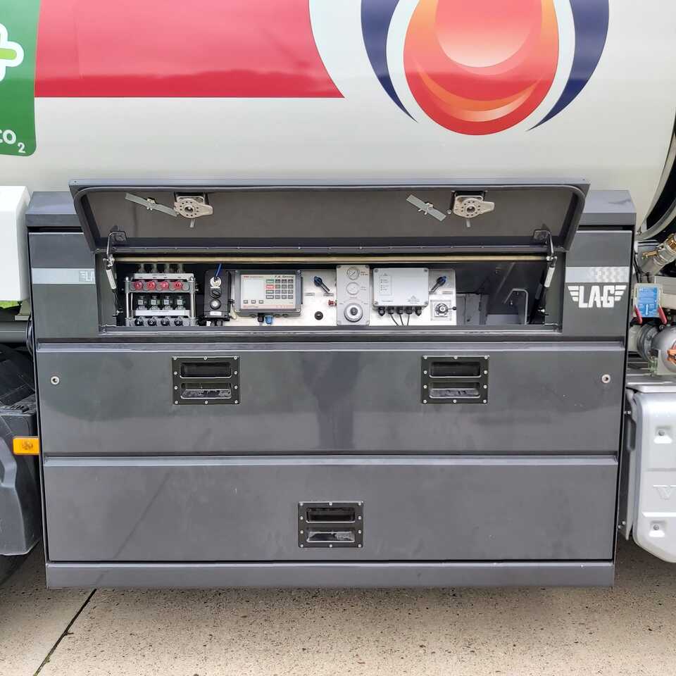 VOLVO FM430HP - Camion cisternă: Foto 2 VOLVO FM430HP - Camion cisternă: Foto 2