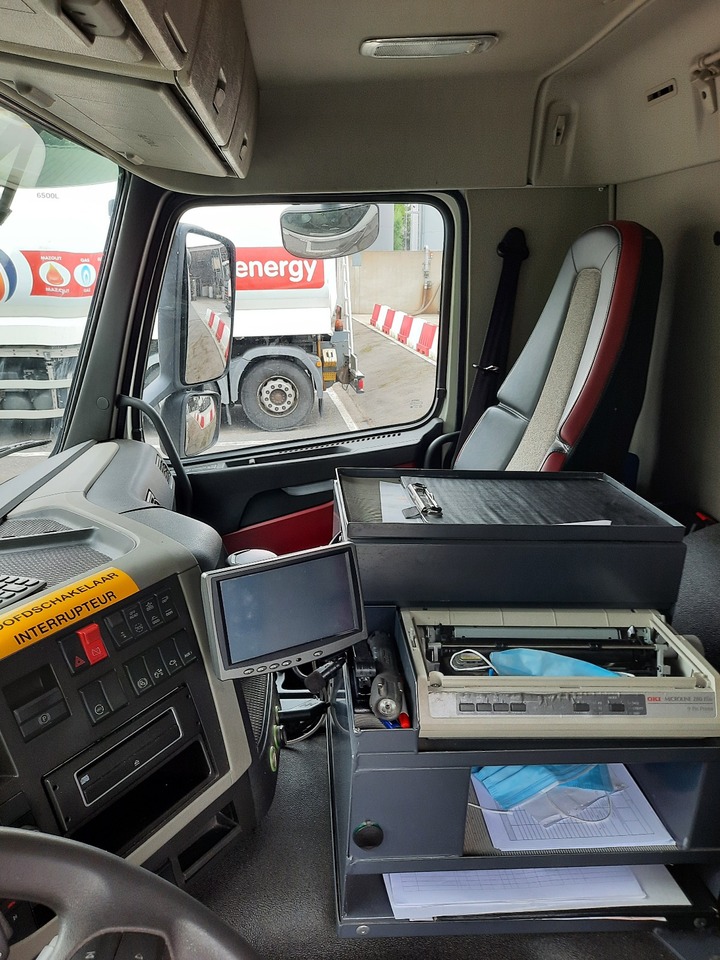 Volvo FM - Camion cisternă: Foto 3 Volvo FM - Camion cisternă: Foto 3
