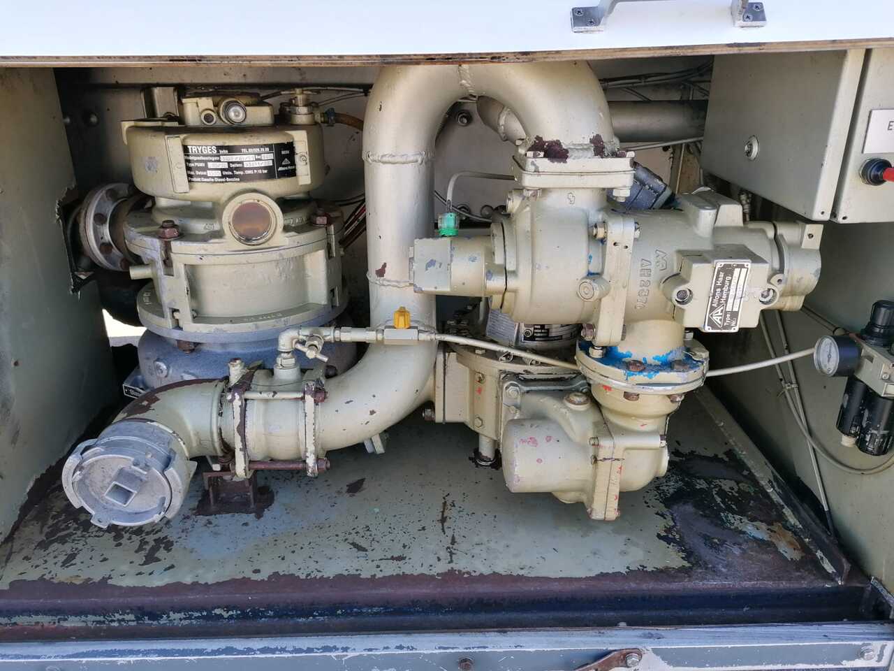 Volvo FMFH - Camion cisternă: Foto 2 Volvo FMFH - Camion cisternă: Foto 2