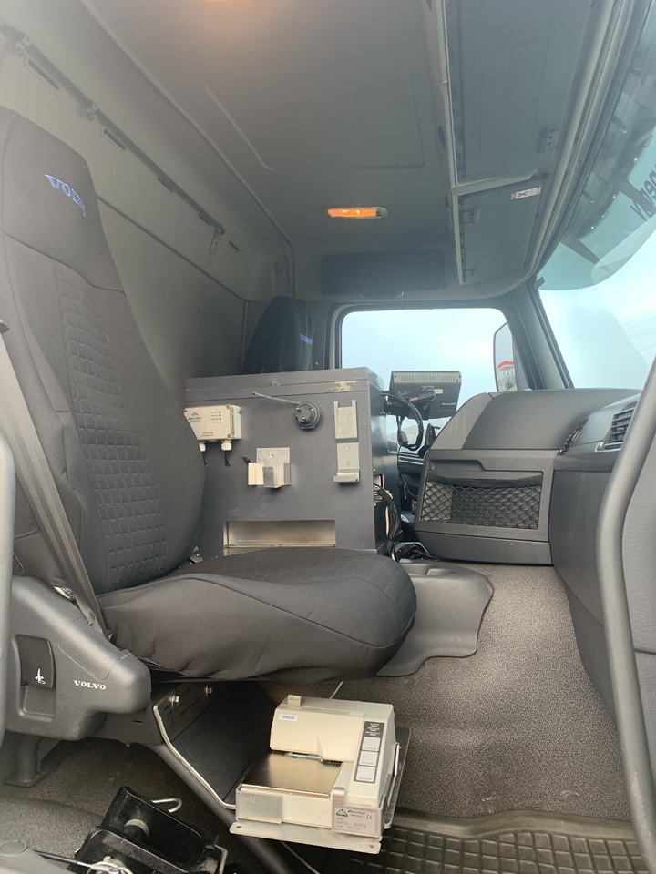 Volvo FMFH - Camion cisternă: Foto 4 Volvo FMFH - Camion cisternă: Foto 4