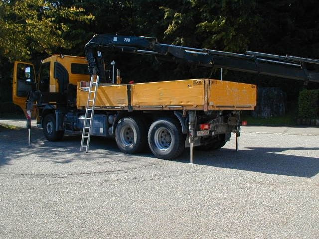 Volvo FH 12 6x4 - Camion platformă, Camion cu macara: Foto 2 Volvo FH 12 6x4 - Camion platformă, Camion cu macara: Foto 2