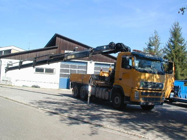 Volvo FH 12 6x4 - Camion platformă, Camion cu macara: Foto 1 Volvo FH 12 6x4 - Camion platformă, Camion cu macara: Foto 1