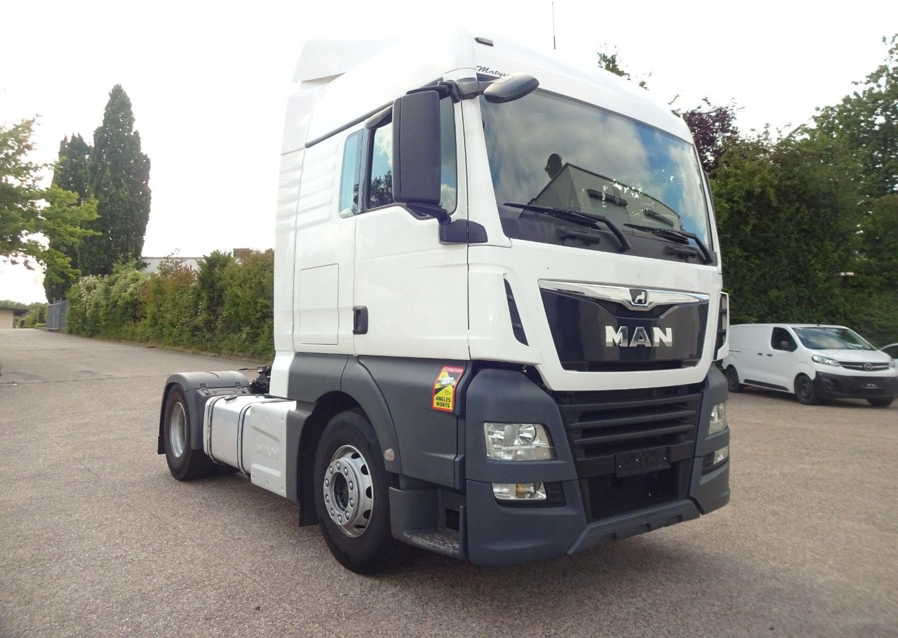 MAN 3 x TGX 18.470, XLX, Intarder, ACC, 2 Tank - Cap tractor: Foto 1 MAN 3 x TGX 18.470, XLX, Intarder, ACC, 2 Tank - Cap tractor: Foto 1