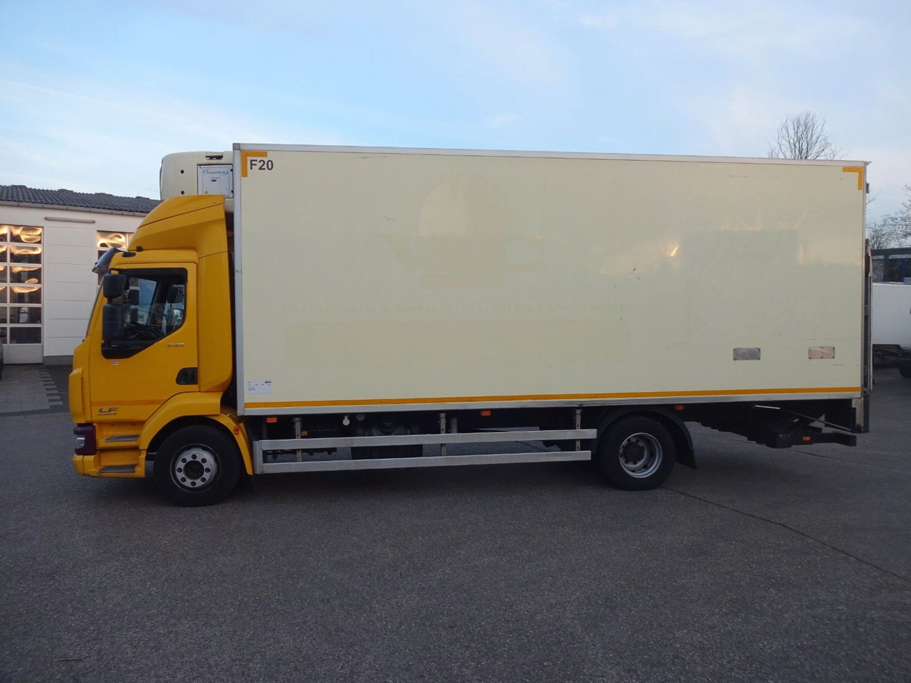 DAF LF 230, 12 T, LBW, Türen, Klima, Automat, Kamera - Camion frigider: Foto 2 DAF LF 230, 12 T, LBW, Türen, Klima, Automat, Kamera - Camion frigider: Foto 2