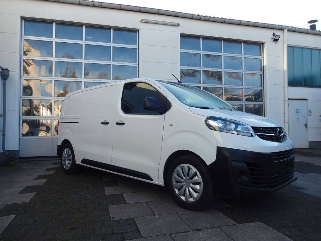 Opel Vivaro Kasten L1H1, Klima, PDC, 50 pcs. - Autoutilitară compactă: Foto 2 Opel Vivaro Kasten L1H1, Klima, PDC, 50 pcs. - Autoutilitară compactă: Foto 2