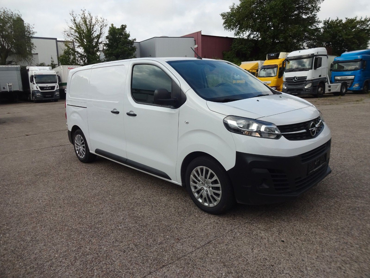 Opel Vivaro Kasten L1H1, Klima, PDC, Tempomat - Autoutilitară compactă: Foto 1 Opel Vivaro Kasten L1H1, Klima, PDC, Tempomat - Autoutilitară compactă: Foto 1