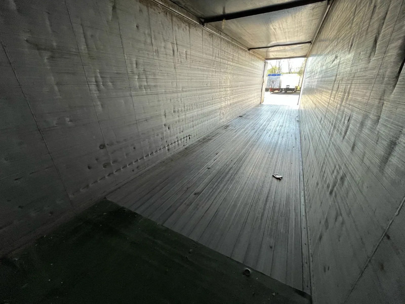 Bulthuis 92m3 Walking Floor Cargo Floor SAF Schijfremmen Liftas - Semiremorcă cu podea culisantă: Foto 5 Bulthuis 92m3 Walking Floor Cargo Floor SAF Schijfremmen Liftas - Semiremorcă cu podea culisantă: Foto 5