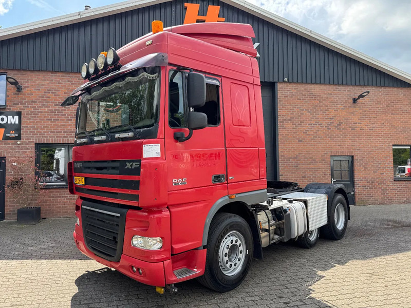 DAF XF 105.460 6X2 Midlift Hydrauliek Airco NL Truck - Cap tractor: Foto 1 DAF XF 105.460 6X2 Midlift Hydrauliek Airco NL Truck - Cap tractor: Foto 1