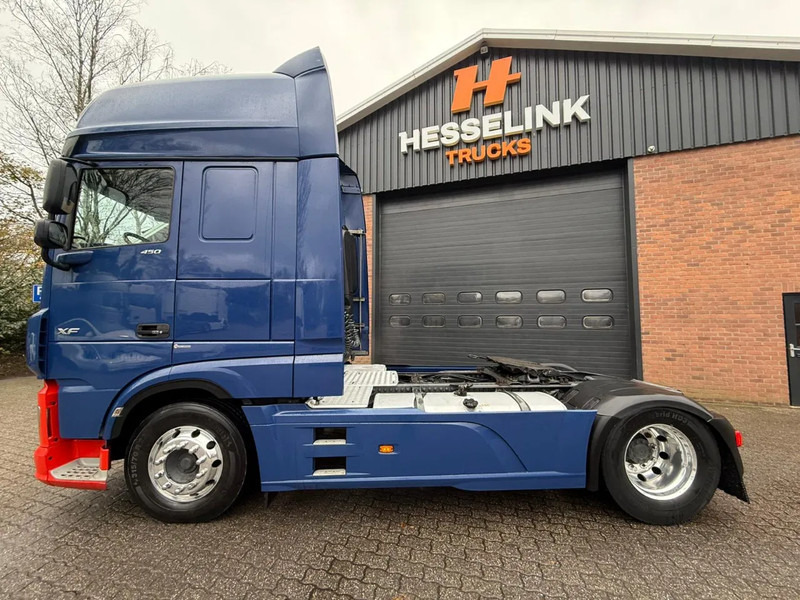 Cap tractor DAF XF 450 SSC Super Space LED Standairco Leer 574.149KM NL Truck APK 01-2026: Foto 14 Cap tractor DAF XF 450 SSC Super Space LED Standairco Leer 574.149KM NL Truck APK 01-2026: Foto 14