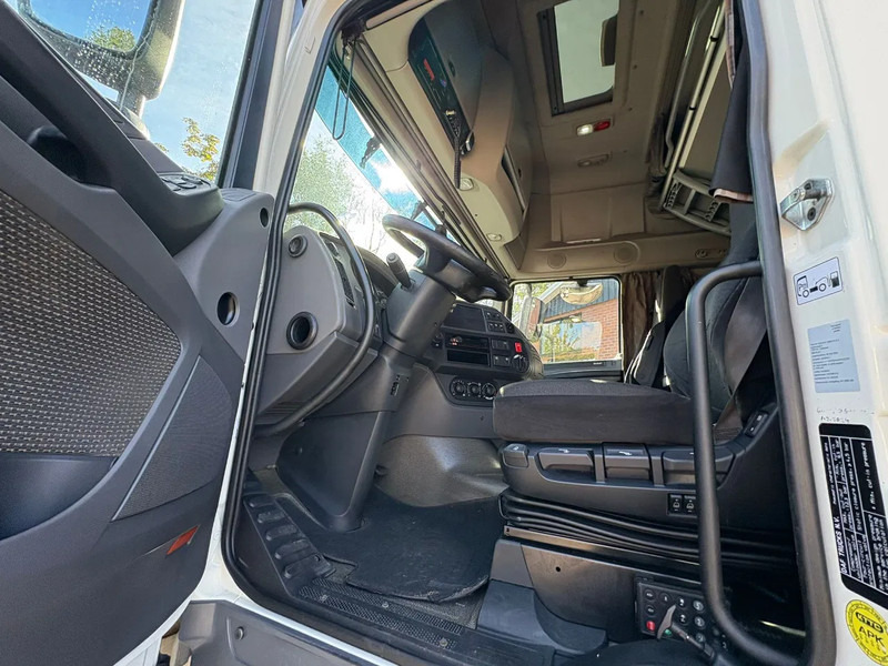 DAF XF 460 SSC Super Space Hydraulic Alcoa 9T vooras NL Truck - Cap tractor: Foto 4 DAF XF 460 SSC Super Space Hydraulic Alcoa 9T vooras NL Truck - Cap tractor: Foto 4