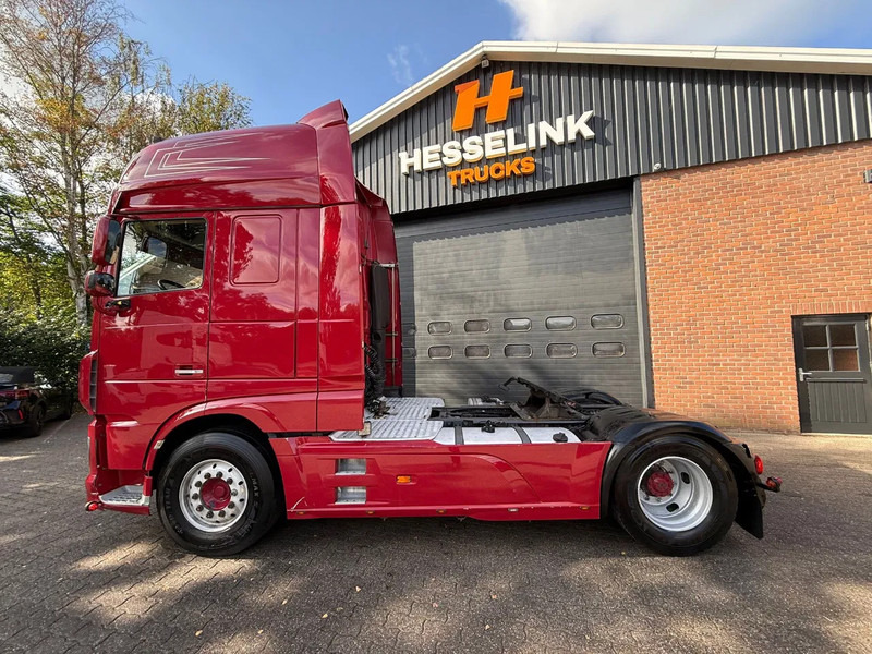 DAF XF 460 SSC Super Space Manual Hydraulic Special interior - Cap tractor: Foto 5 DAF XF 460 SSC Super Space Manual Hydraulic Special interior - Cap tractor: Foto 5