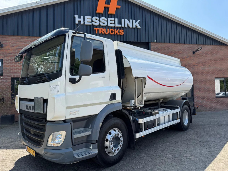 DAF CF 290 12.000 Fuel Diesel/Benzin Alle keuringen! Top conditie - Camion cisternă: Foto 1 DAF CF 290 12.000 Fuel Diesel/Benzin Alle keuringen! Top conditie - Camion cisternă: Foto 1