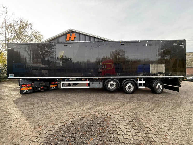 Knapen Trailers K200 85m3 Stuuras/Lenkachse Cargo Floor 10MM Alcoa Liftas - Semiremorcă cu podea culisantă: Foto 5 Knapen Trailers K200 85m3 Stuuras/Lenkachse Cargo Floor 10MM Alcoa Liftas - Semiremorcă cu podea culisantă: Foto 5