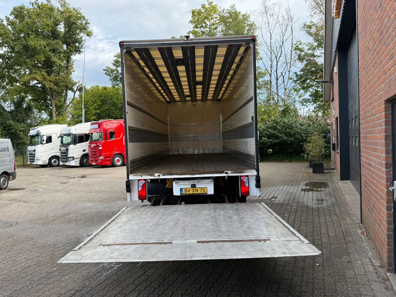 MAN TGS 26.320 Koffer Stuuras AHK 3.000KG LBW 267.965KM! NL Truck - Camion furgon: Foto 5 MAN TGS 26.320 Koffer Stuuras AHK 3.000KG LBW 267.965KM! NL Truck - Camion furgon: Foto 5