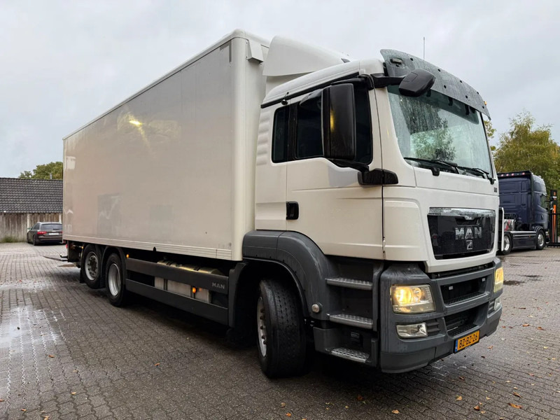 MAN TGS 26.320 Koffer Stuuras AHK 3.000KG LBW 373.230KM! NL Truck APK/TUV 18-03-2026 - Camion furgon: Foto 2 MAN TGS 26.320 Koffer Stuuras AHK 3.000KG LBW 373.230KM! NL Truck APK/TUV 18-03-2026 - Camion furgon: Foto 2