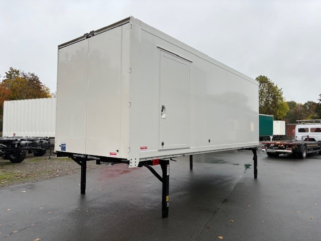 Krone BDF-System 7.450 mm, GASTROAUSSTATTUNG, FABRIKNEU - Container locuibil: Foto 1 Krone BDF-System 7.450 mm, GASTROAUSSTATTUNG, FABRIKNEU - Container locuibil: Foto 1