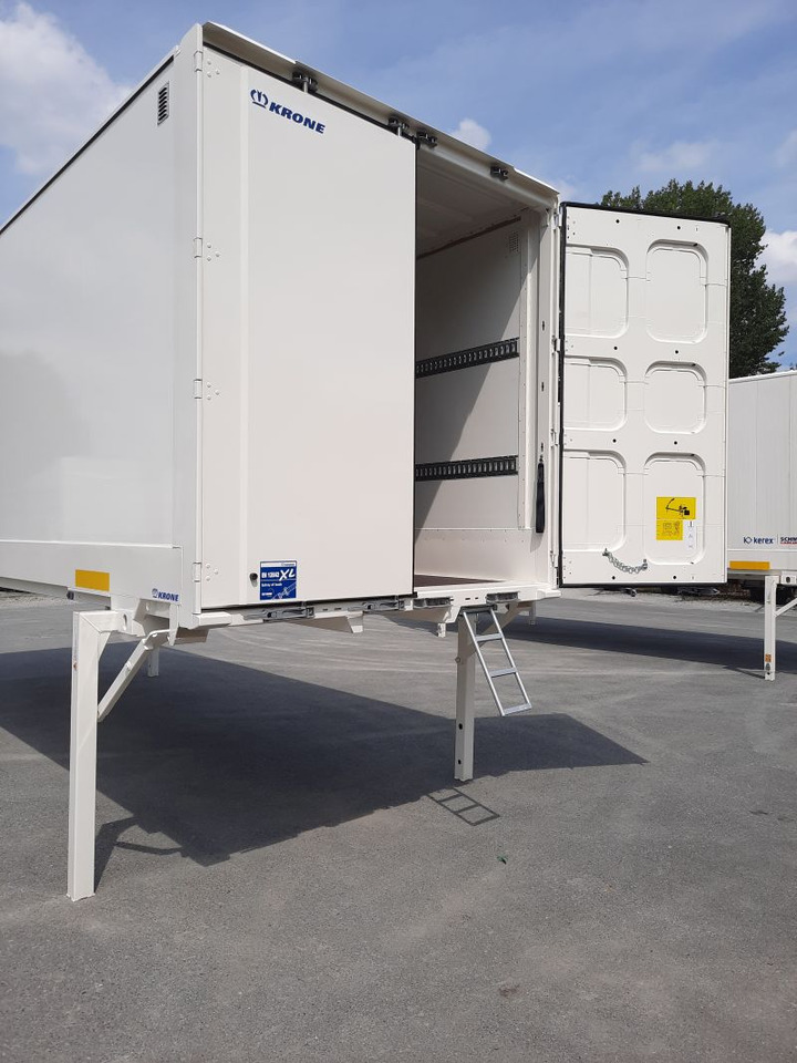 Krone BDF-System, 7.450 mm lang - Caroserie furgon: Foto 4 Krone BDF-System, 7.450 mm lang - Caroserie furgon: Foto 4