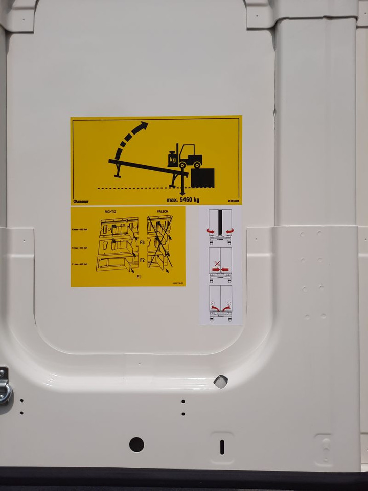 Krone BDF-System, 7.450 mm lang - Caroserie furgon: Foto 3 Krone BDF-System, 7.450 mm lang - Caroserie furgon: Foto 3