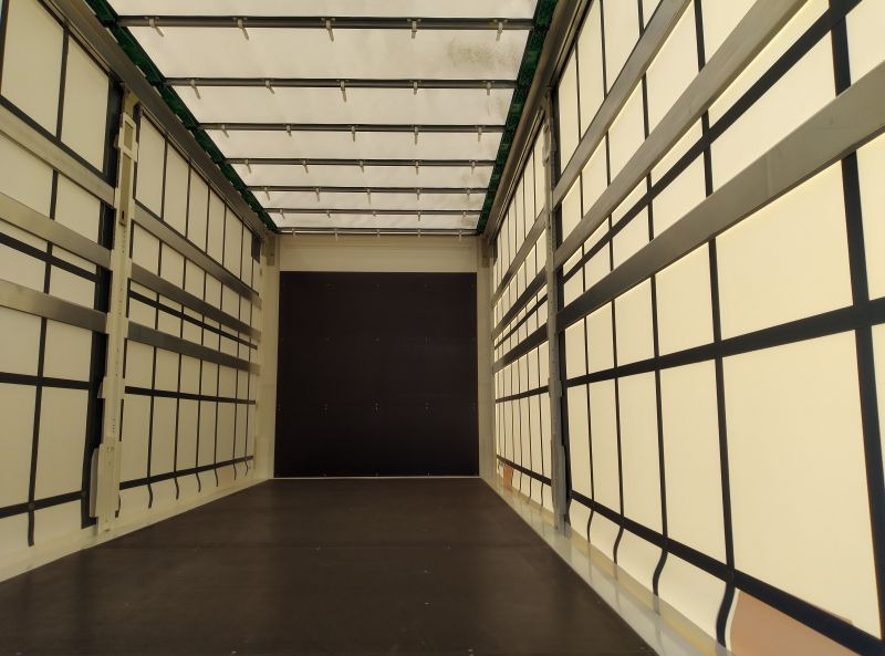 Krone BDF-System, 7.450 mm lang. - Caroserie cu prelata: Foto 2 Krone BDF-System, 7.450 mm lang. - Caroserie cu prelata: Foto 2