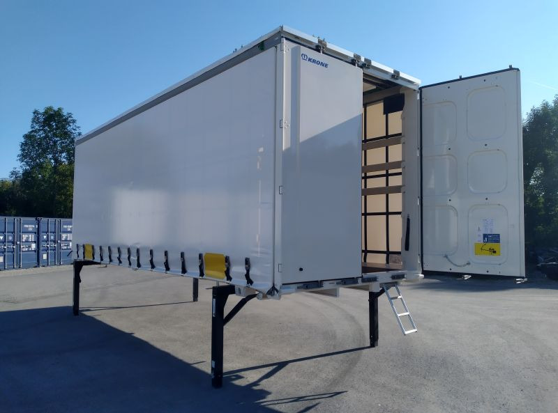 Krone BDF-System, 7.450 mm lang. - Caroserie cu prelata: Foto 4 Krone BDF-System, 7.450 mm lang. - Caroserie cu prelata: Foto 4