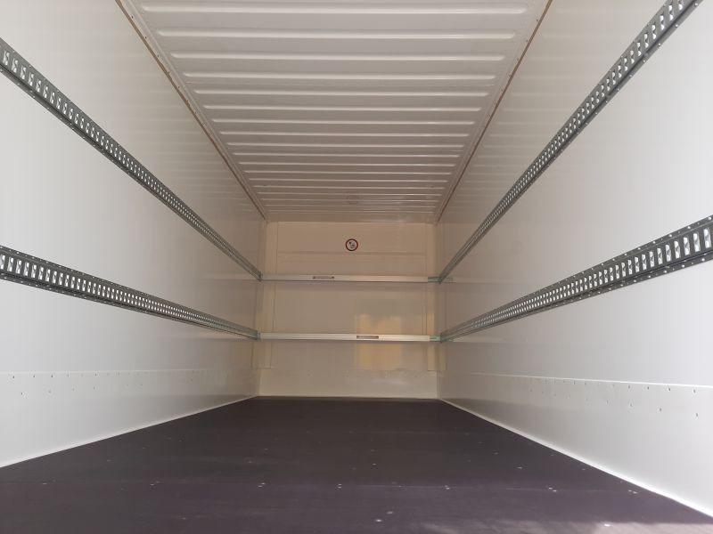 Krone BDF-System, 7.450 mm lang - Caroserie furgon: Foto 2 Krone BDF-System, 7.450 mm lang - Caroserie furgon: Foto 2