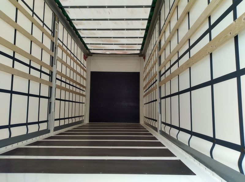 Krone BDF-System, 7.820 mm lang. - Caroserie cu prelata: Foto 3 Krone BDF-System, 7.820 mm lang. - Caroserie cu prelata: Foto 3