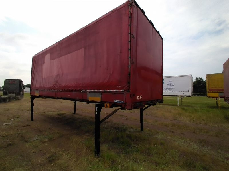 Krone Wechselpritsche mit Bordwänden und Plane, BDF-System, 7.450 mm lang. - Caroserie cu prelata: Foto 4 Krone Wechselpritsche mit Bordwänden und Plane, BDF-System, 7.450 mm lang. - Caroserie cu prelata: Foto 4