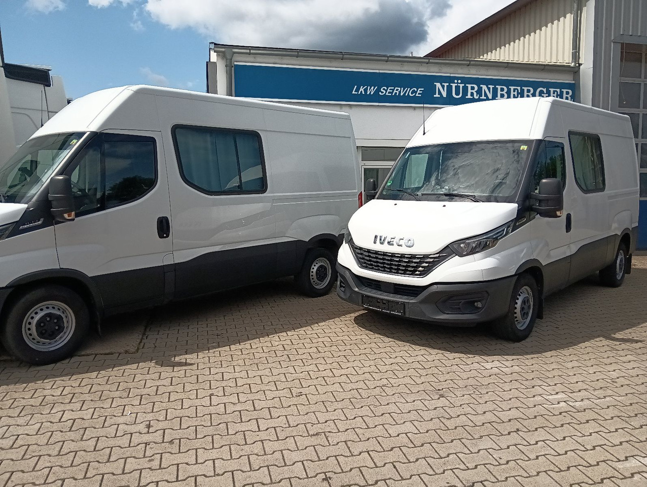 Dubă Iveco Daily Kasten HKa 35S21 V WB3520 AHK, Standheizun: Foto 23 Dubă Iveco Daily Kasten HKa 35S21 V WB3520 AHK, Standheizun: Foto 23