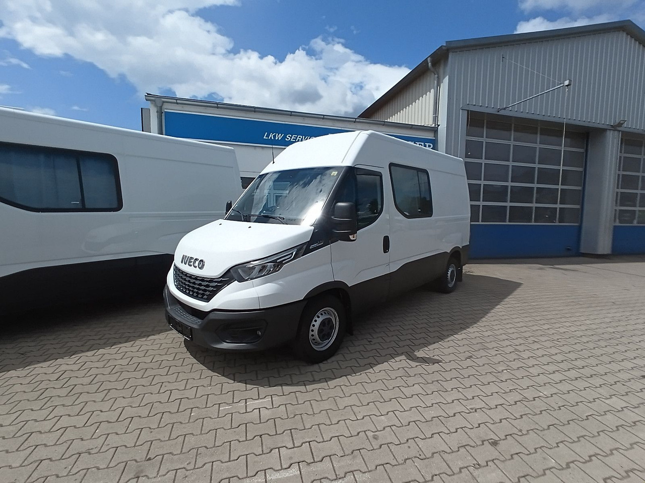Dubă Iveco Daily Kasten HKa 35S21 V WB3520 AHK, Standheizun: Foto 20 Dubă Iveco Daily Kasten HKa 35S21 V WB3520 AHK, Standheizun: Foto 20