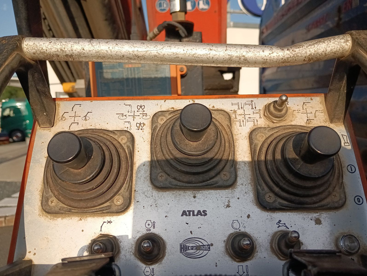 MAN TGS 26:480 6x4 EURO5 ATLAS 240.2E-A4 3-S-Kipper - Camion basculantă, Camion cu macara: Foto 5 MAN TGS 26:480 6x4 EURO5 ATLAS 240.2E-A4 3-S-Kipper - Camion basculantă, Camion cu macara: Foto 5