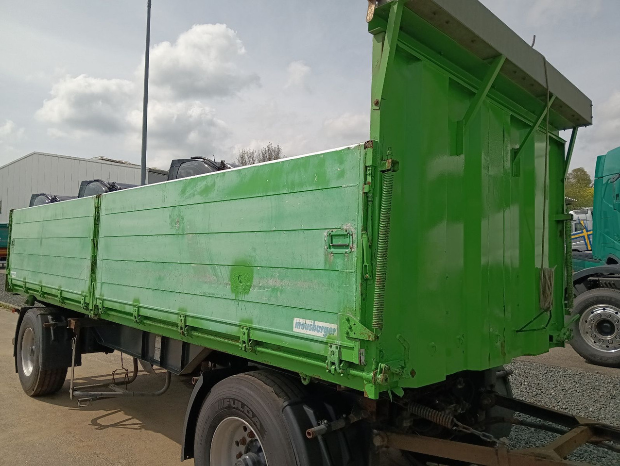 Meusburger 2-A 3-Seitenkipper 16m3 Getreide Alufelgen 4,6t - Remorcă basculantă: Foto 3 Meusburger 2-A 3-Seitenkipper 16m3 Getreide Alufelgen 4,6t - Remorcă basculantă: Foto 3