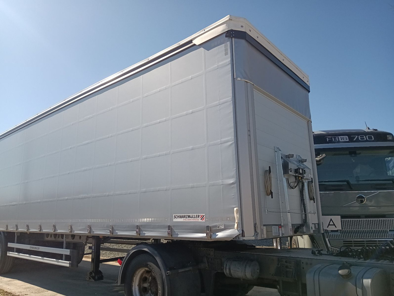 Schwarzmüller ASSE STERZANTE, TETTUCIO APRIBILE HUBDACH LENKAC - Semiremorcă prelată: Foto 4 Schwarzmüller ASSE STERZANTE, TETTUCIO APRIBILE HUBDACH LENKAC - Semiremorcă prelată: Foto 4