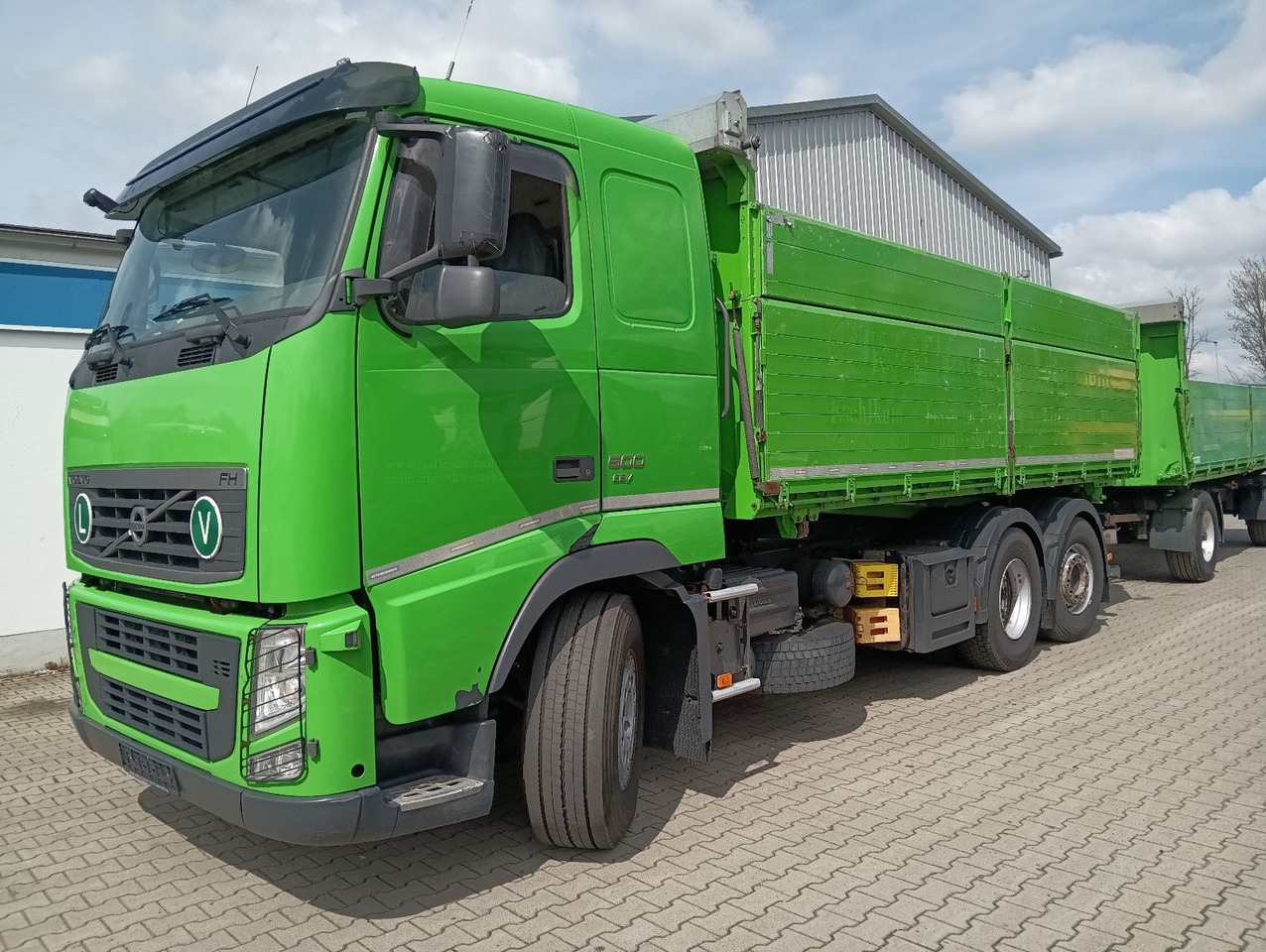 Volvo FH 500 6x2R 22m3 SCHWARZMÜLLER 3-S-GETREIDEKIPPE - Camion basculantă: Foto 5 Volvo FH 500 6x2R 22m3 SCHWARZMÜLLER 3-S-GETREIDEKIPPE - Camion basculantă: Foto 5
