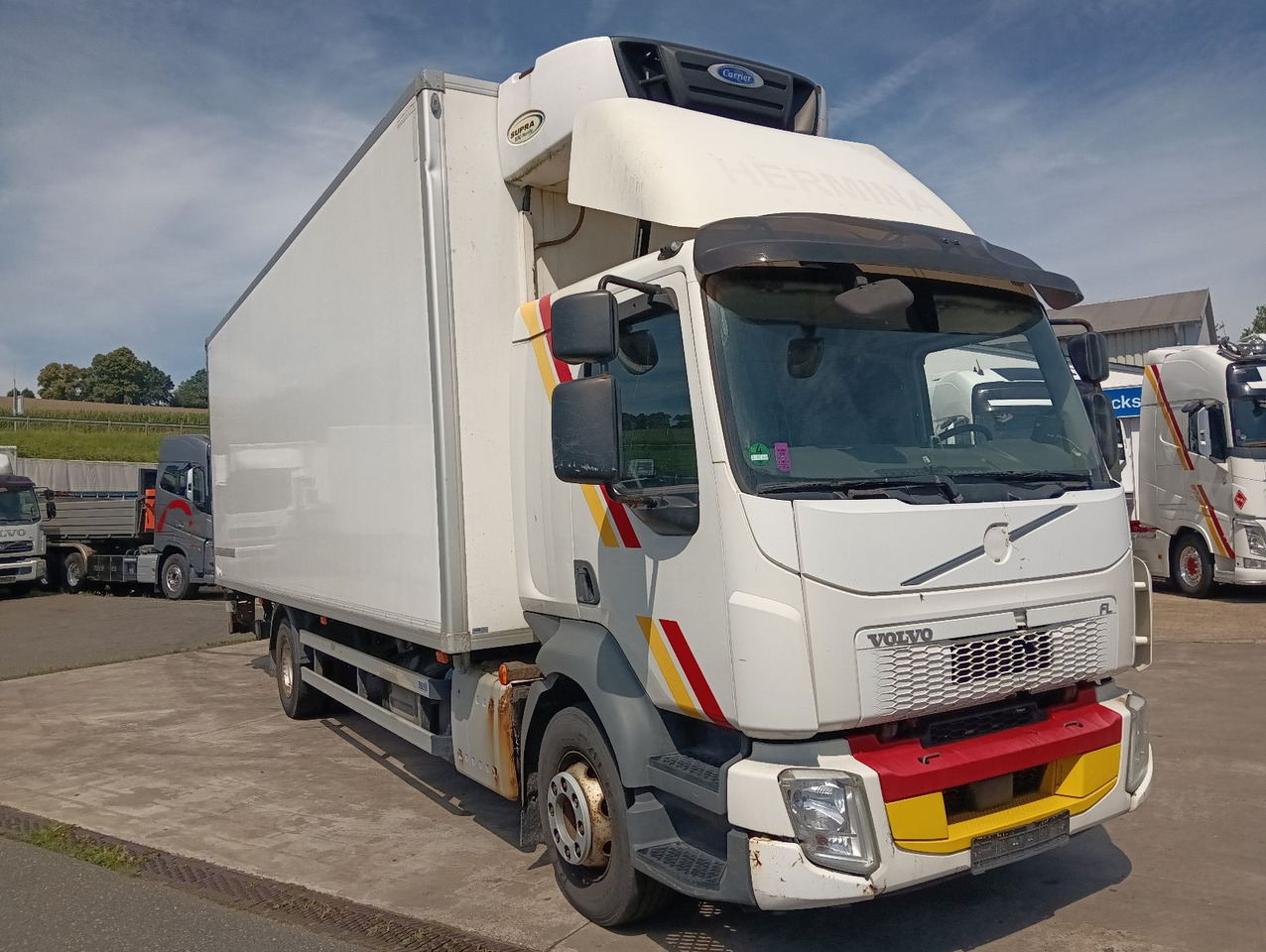 Volvo FL250 4x2R 14t CarrierSupra550 7,3m LBW1.5tKlima - Camion frigider: Foto 4 Volvo FL250 4x2R 14t CarrierSupra550 7,3m LBW1.5tKlima - Camion frigider: Foto 4