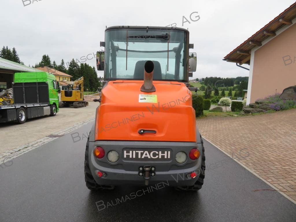 Hitachi ZW 95 - Încărcător frontal pe pneuri: Foto 5 Hitachi ZW 95 - Încărcător frontal pe pneuri: Foto 5