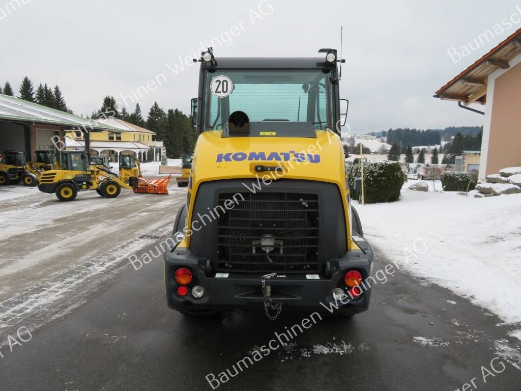 Komatsu WA 70 M-8 - Încărcător frontal pe pneuri: Foto 4 Komatsu WA 70 M-8 - Încărcător frontal pe pneuri: Foto 4