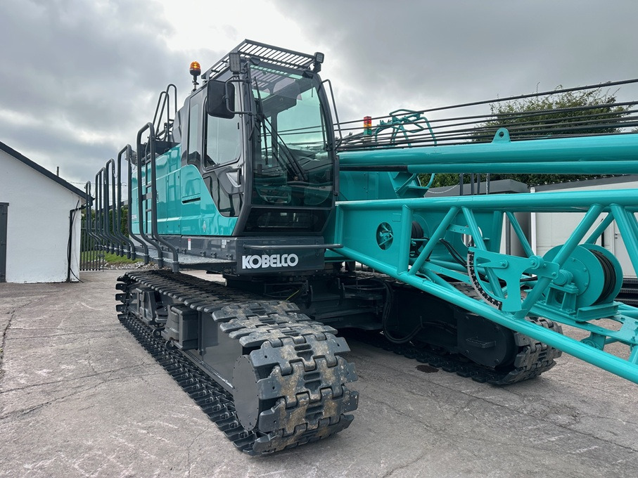 KOBELCO CKE900G-2 - 100 Ton Crawler Crane - Excellent Condition - Macara pe senile: Foto 4 KOBELCO CKE900G-2 - 100 Ton Crawler Crane - Excellent Condition - Macara pe senile: Foto 4