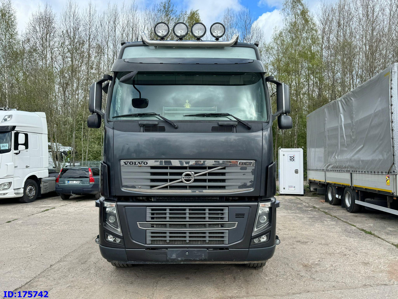 VOLVO FH16 660HP 8x4 - Cap tractor: Foto 2 VOLVO FH16 660HP 8x4 - Cap tractor: Foto 2