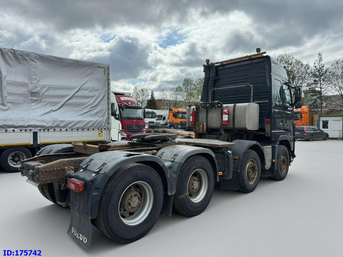 VOLVO FH16 660HP 8x4 - Cap tractor: Foto 5 VOLVO FH16 660HP 8x4 - Cap tractor: Foto 5