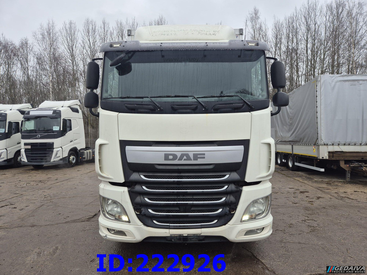 DAF XF 106 440 FAR 6x2 Euro6 - Camion izoterma: Foto 2 DAF XF 106 440 FAR 6x2 Euro6 - Camion izoterma: Foto 2