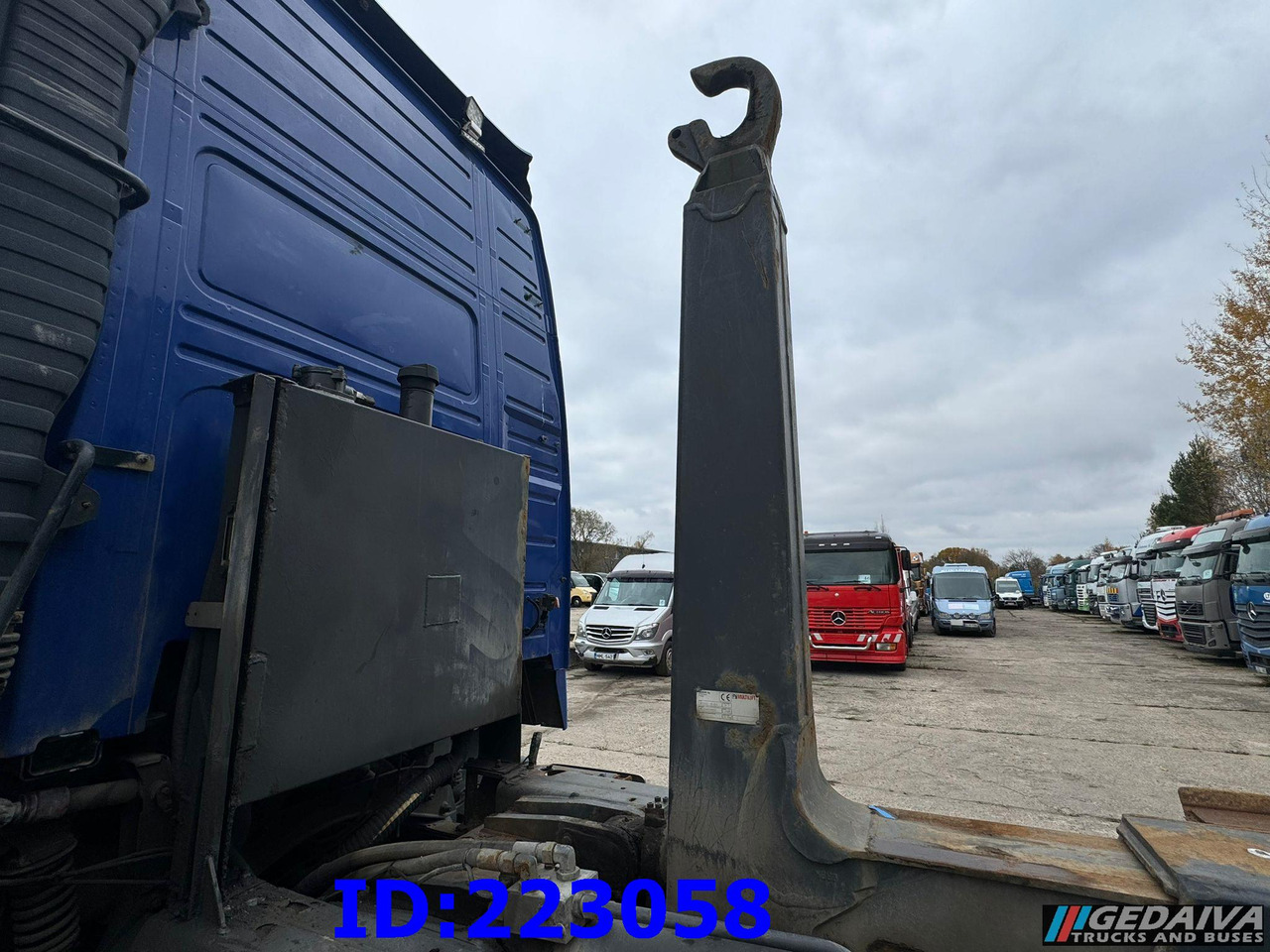 HIAB Multilift XR21S53 - Sistem de agatare cu carlig/ Containere de gunoi: Foto 1 HIAB Multilift XR21S53 - Sistem de agatare cu carlig/ Containere de gunoi: Foto 1