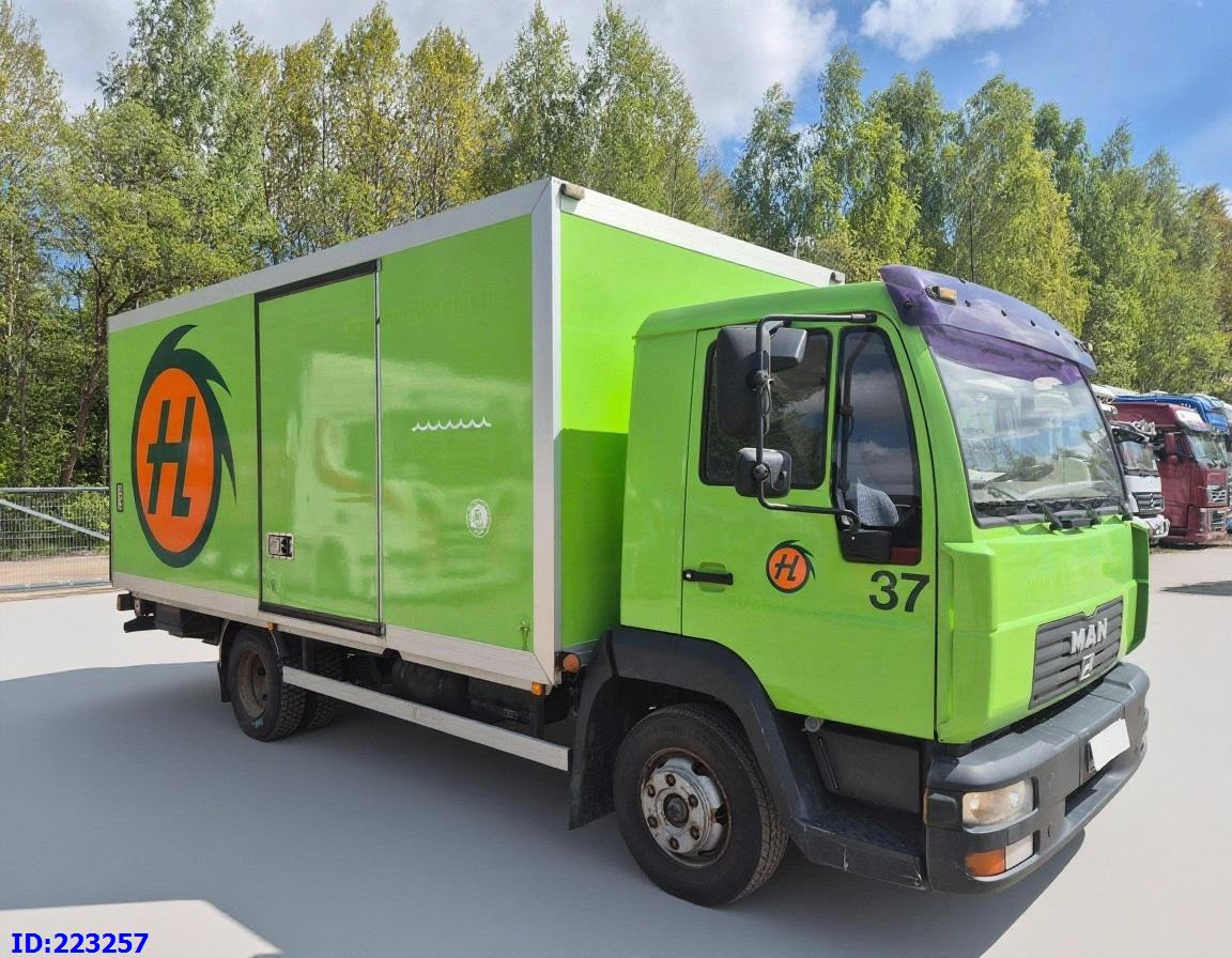 MAN LE 8.150 Manual 139tkm ONLY - Camion furgon: Foto 4 MAN LE 8.150 Manual 139tkm ONLY - Camion furgon: Foto 4