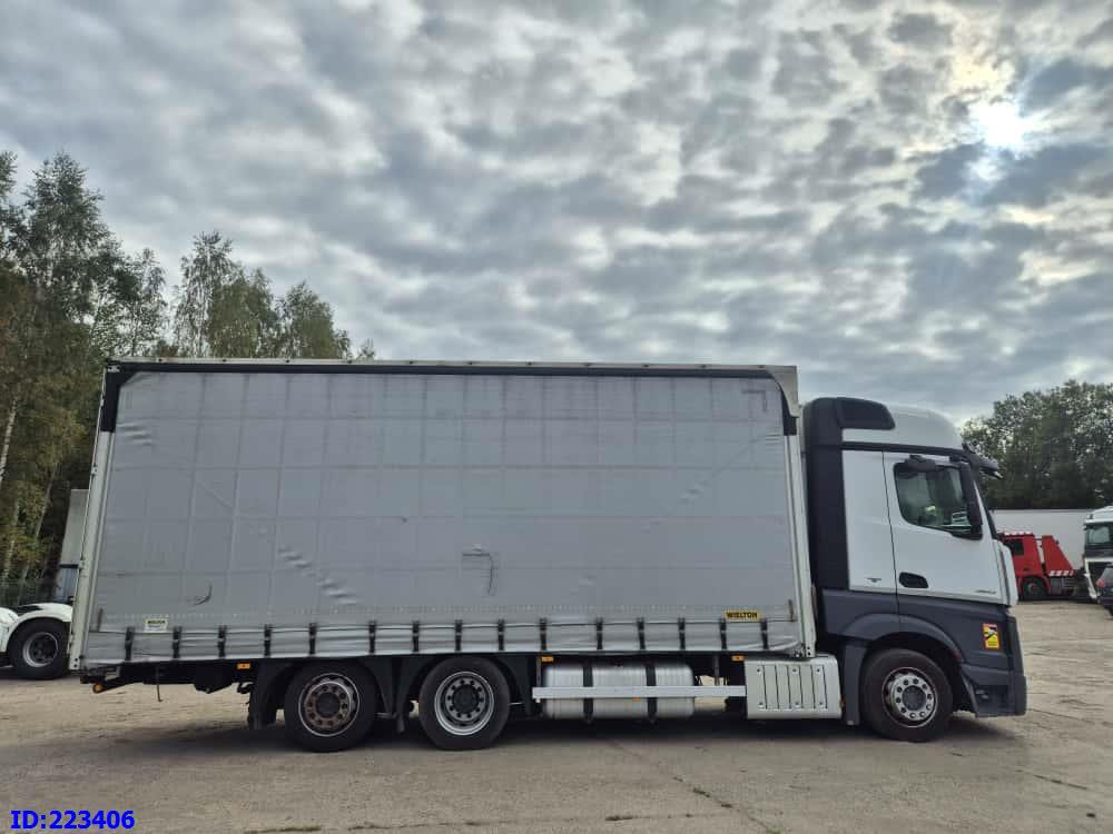 MERCEDES-BENZ Actros 2542 6x2 Euro6 - Camion cu prelată: Foto 5 MERCEDES-BENZ Actros 2542 6x2 Euro6 - Camion cu prelată: Foto 5