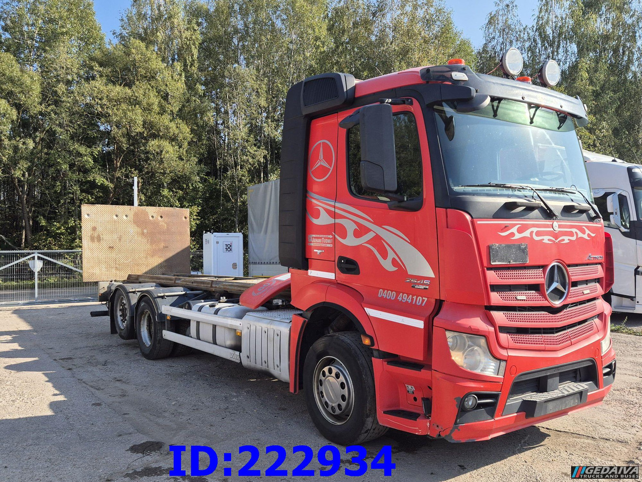 MERCEDES-BENZ Actros 2545 6x2 Euro5 - Camion şasiu: Foto 4 MERCEDES-BENZ Actros 2545 6x2 Euro5 - Camion şasiu: Foto 4