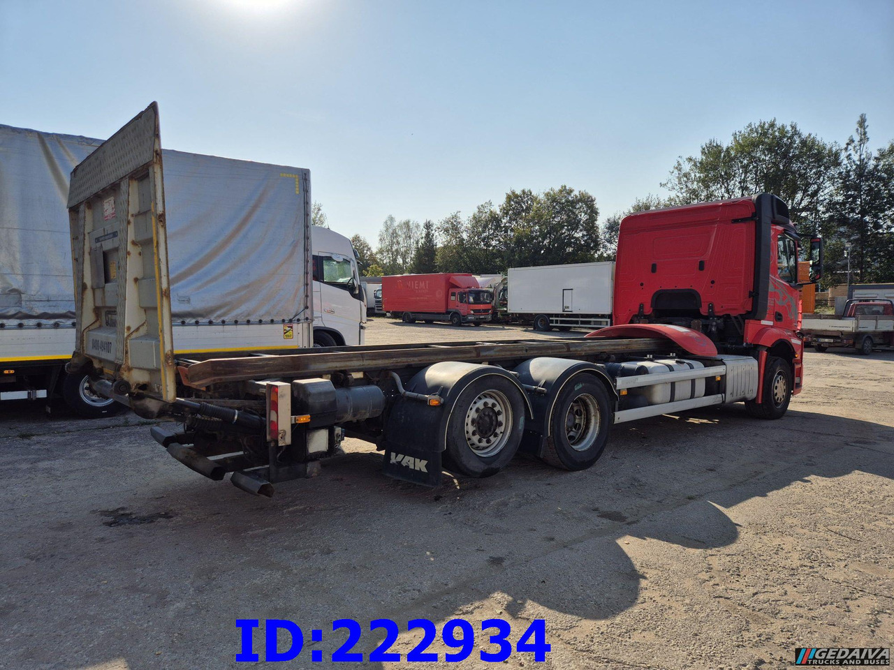 MERCEDES-BENZ Actros 2545 6x2 Euro5 - Camion şasiu: Foto 5 MERCEDES-BENZ Actros 2545 6x2 Euro5 - Camion şasiu: Foto 5