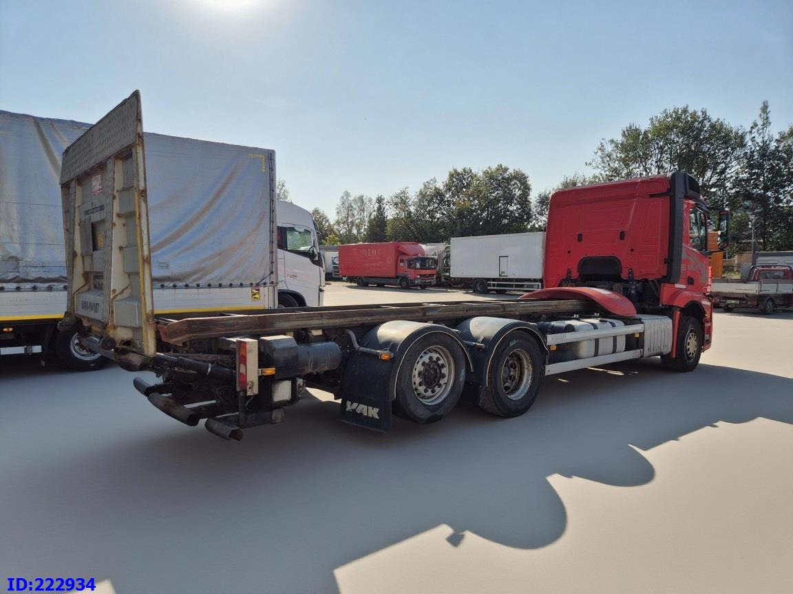 MERCEDES-BENZ Actros 2545 6x2 Euro5 - Camion şasiu: Foto 5 MERCEDES-BENZ Actros 2545 6x2 Euro5 - Camion şasiu: Foto 5