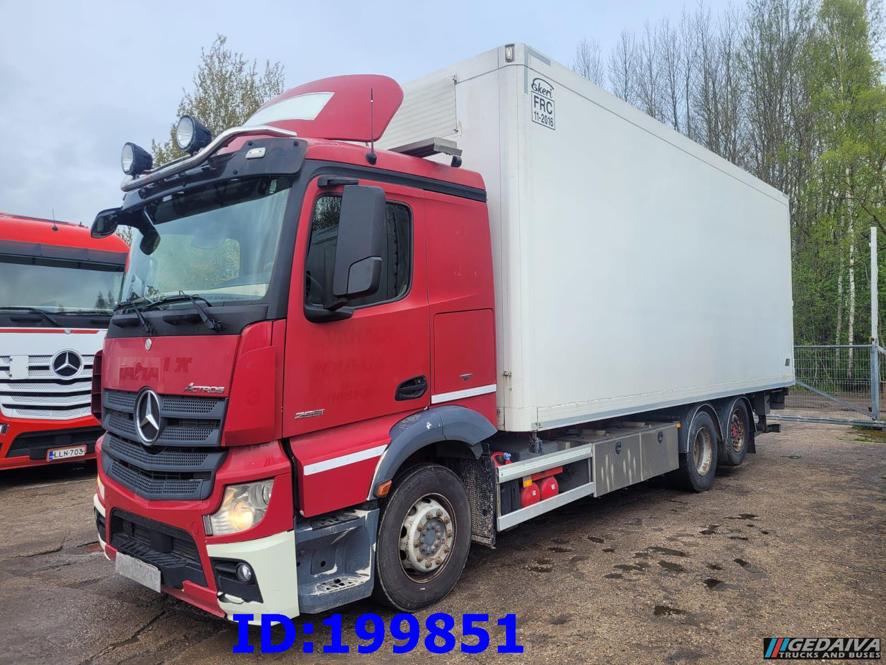MERCEDES-BENZ Actros 2551 6x2 Euro5 - Camion furgon: Foto 1 MERCEDES-BENZ Actros 2551 6x2 Euro5 - Camion furgon: Foto 1