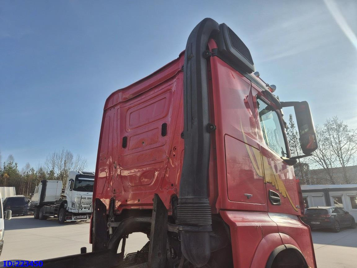 MERCEDES-BENZ Arocs 4163 8x4 FULL STEEL (Engine defect) - Camion şasiu: Foto 5 MERCEDES-BENZ Arocs 4163 8x4 FULL STEEL (Engine defect) - Camion şasiu: Foto 5